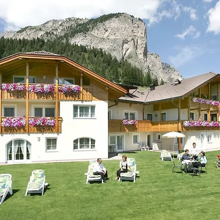 Hotel Garni La Majon
