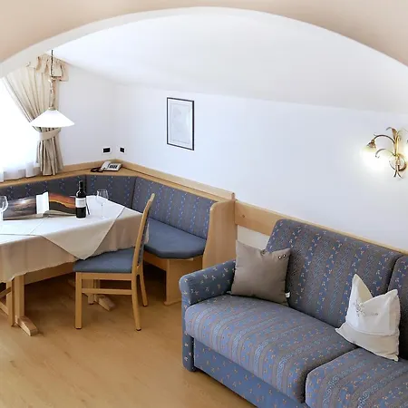 Garni La Majon Hotel