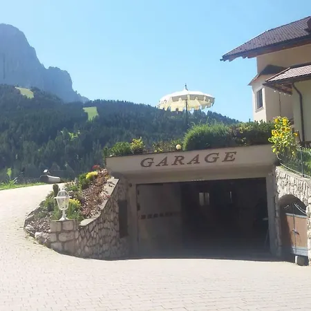 Hotel Garni La Majon Selva di Val Gardena